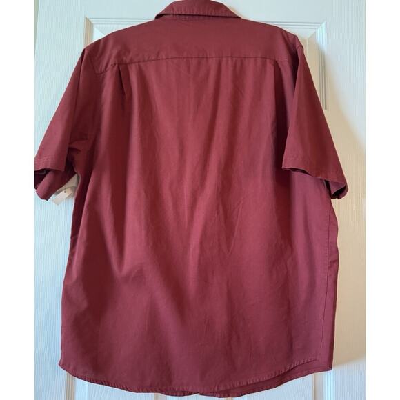 Mens Wrangler Work Shirt, Burgandy, comfort twill, short sleeve, Size L - Picture 7 of 9